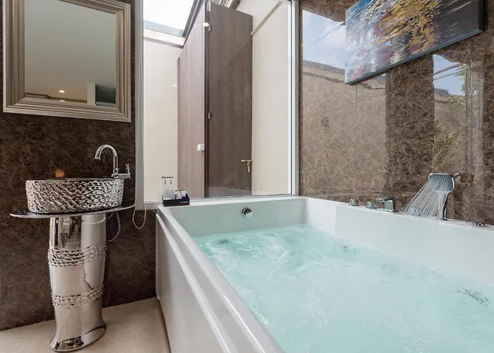 The Valen Resort 3*